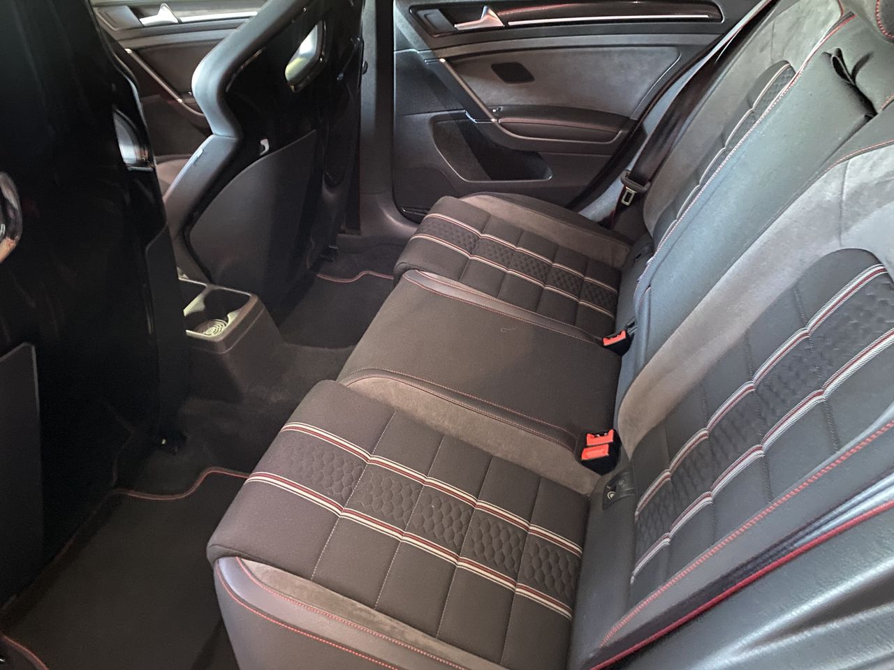 Volkswagen Golf GTI Clubsport 2.0 TSI 265CV BMT  - Foto 25