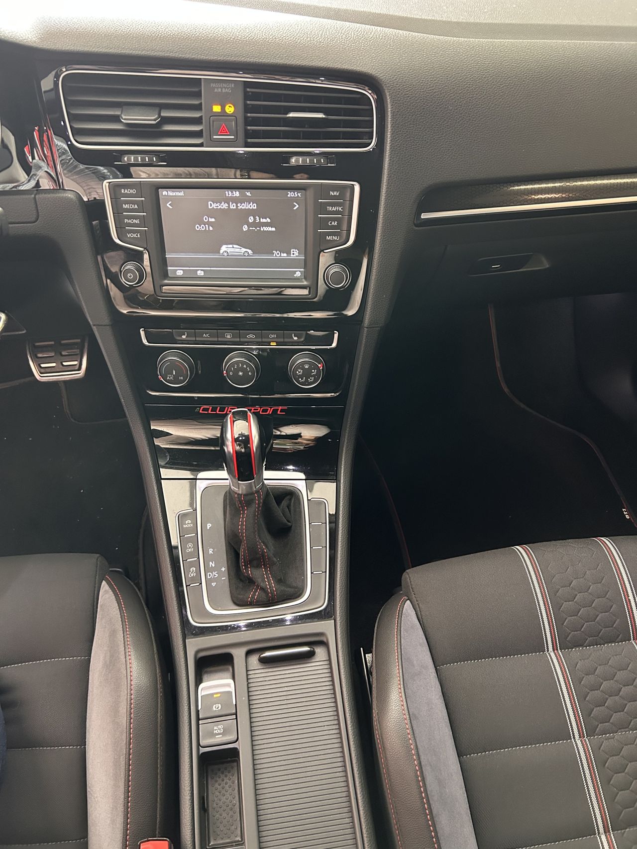 Volkswagen Golf GTI Clubsport 2.0 TSI 265CV BMT DSG  - Foto 11