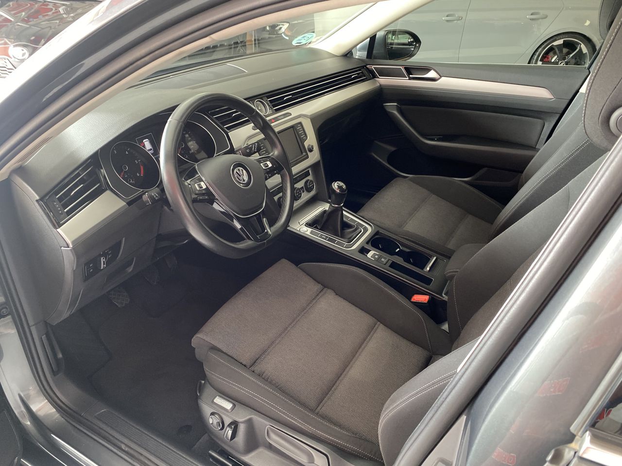 Volkswagen Passat Variant Edition 2.0 TDI 110kW150CV BMT  - Foto 10