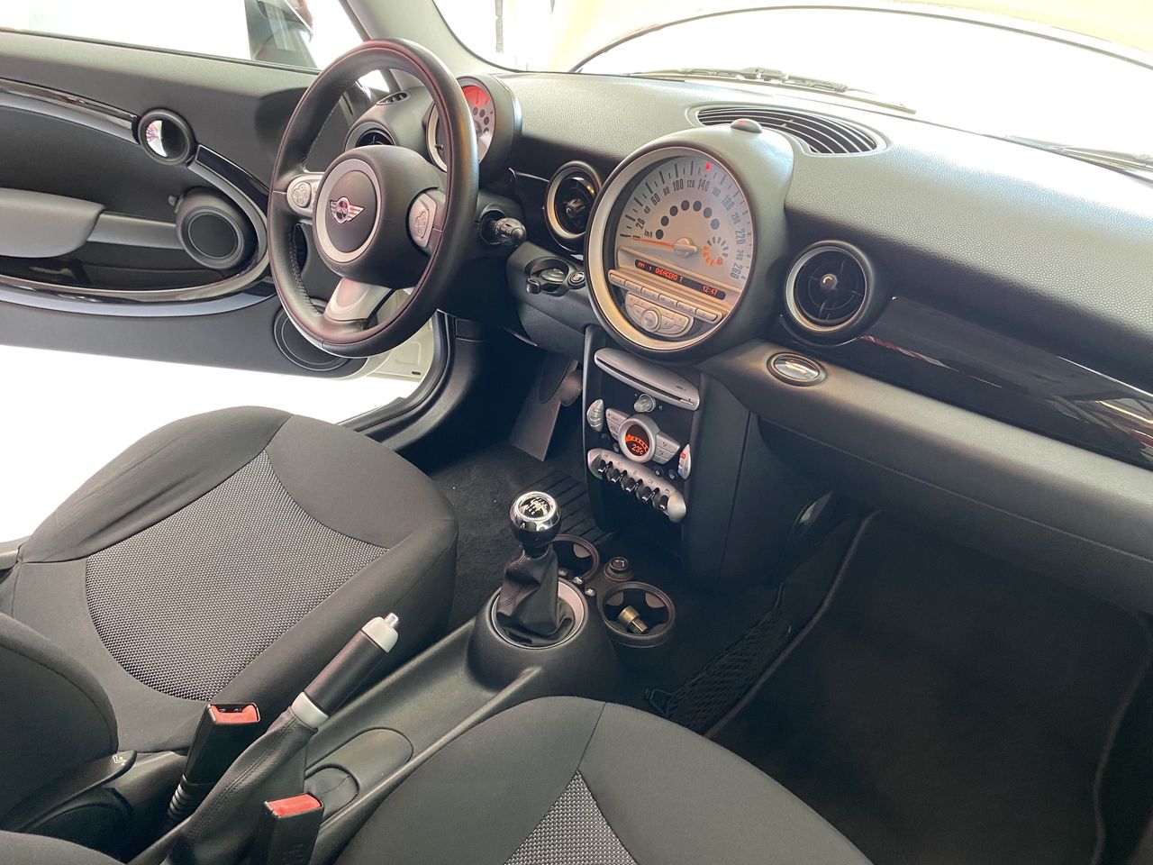 MINI Cooper D  - Foto 24