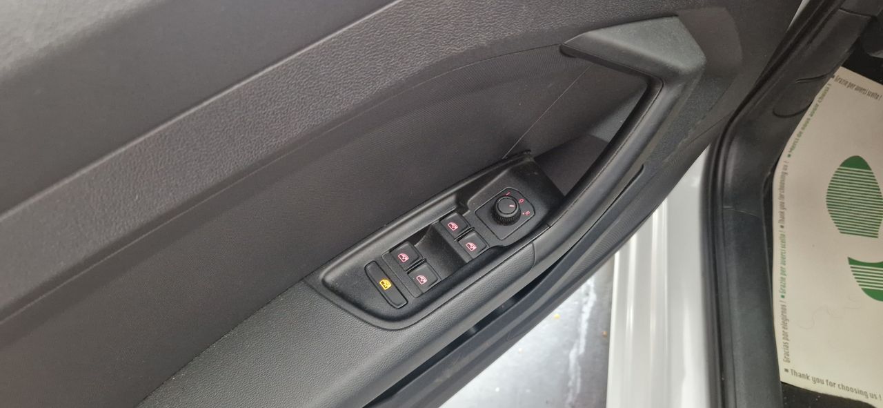 Audi A1 SPORTBACK 1.0 TSI APPLE CARPLAY-BLUETOOTH - Foto 13