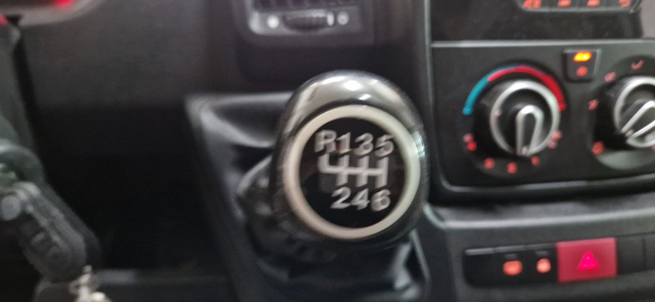 Citroën Jumper FURGON 2.2 HDI 120CV BLUE L2H2 3 PLAZAS-AIRE ACONDICIONADO - Foto 19
