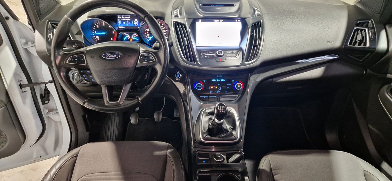 Ford Kuga 2.0 TDCI 150CV 4X4 TITANIUM NAVEGADOR-TRACCION 4X4 - Foto 14