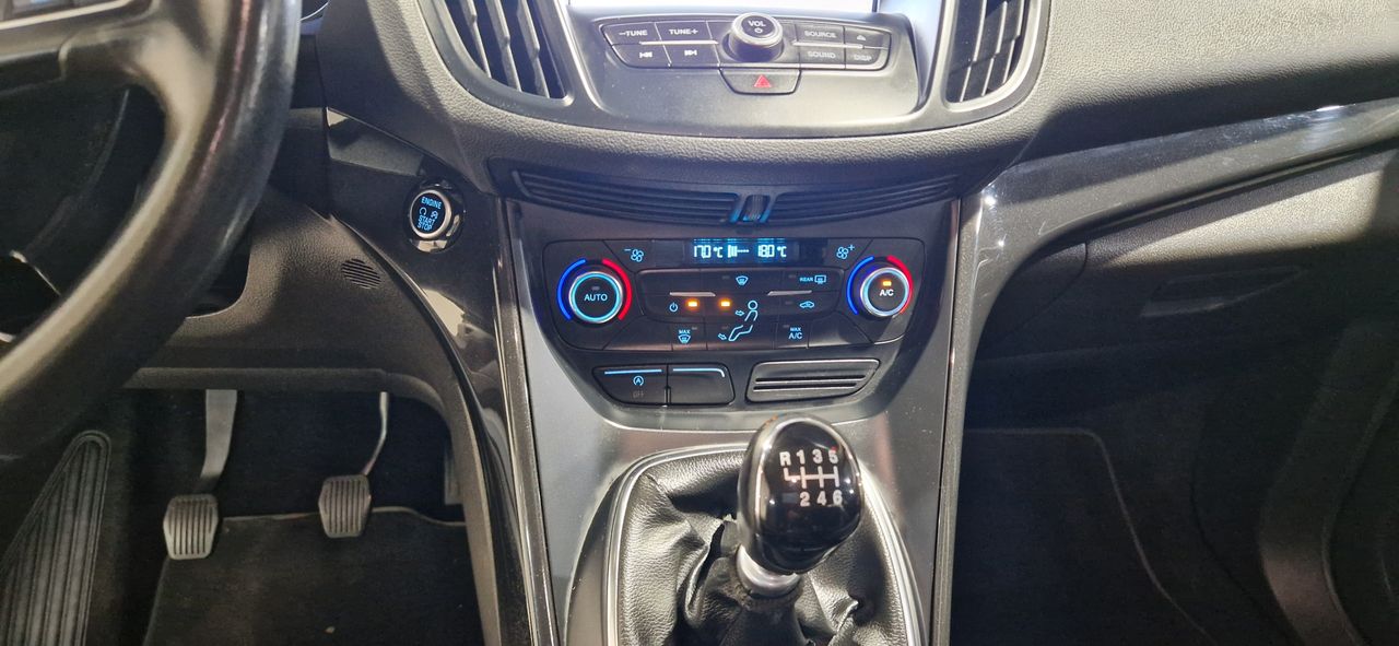 Ford Kuga 2.0 TDCI 150CV 4X4 TITANIUM NAVEGADOR-TRACCION 4X4 - Foto 16