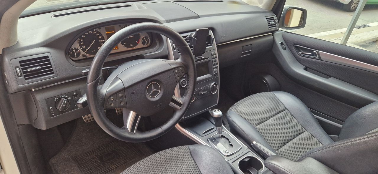 Mercedes Clase B 180 CDI SPORT EDITION AUTOMATICO SIMIL CUERO / TELA  BLUETOOTH - Foto 11
