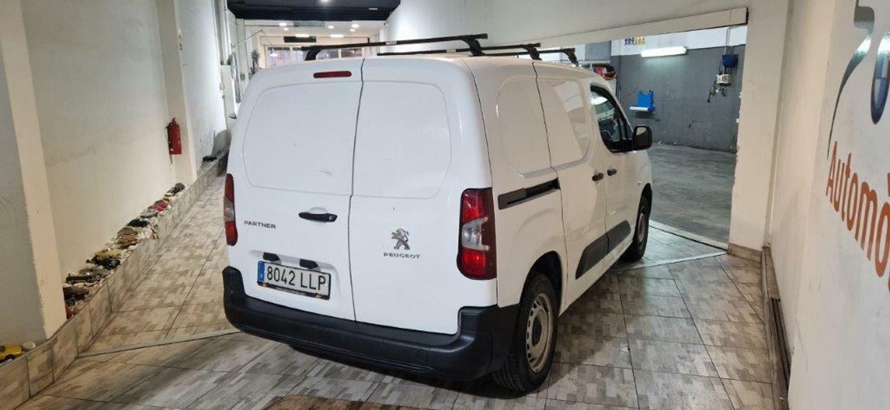 Peugeot Partner 1.5 HDI 102CV FURGON AIRE-CONTROL DE VELOCIDAD-LUNES AUTOMATICAS - Foto 6
