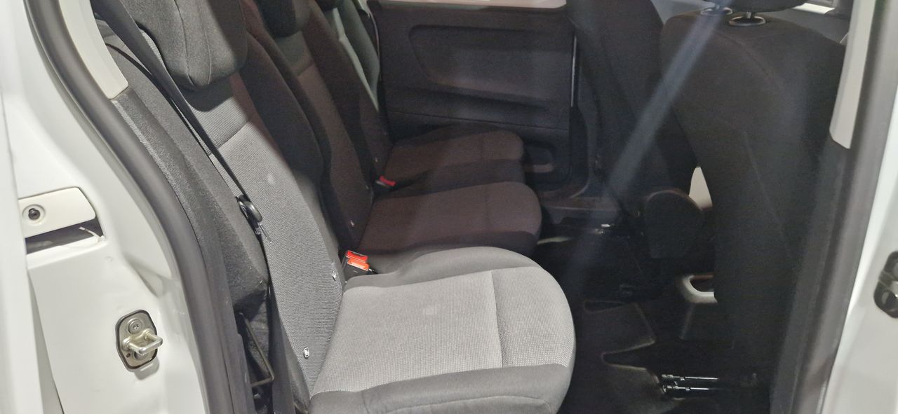 Peugeot Rifter 1.5 HDI 100CV STANDART ACTIVE PACK APPLE CARPLAY-BLUETOOTH - Foto 18