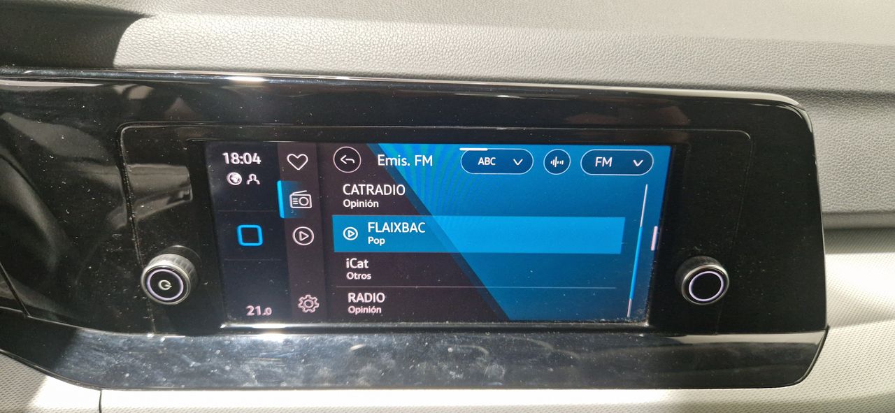 Volkswagen Golf 1.0 TSI 10CV 2021 APPLE CARPLAY-BLUETOOTH - Foto 16