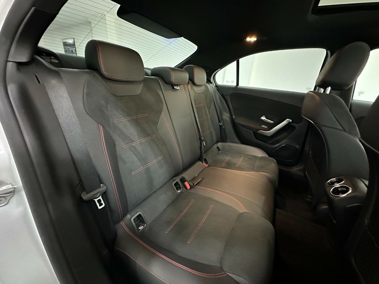 Mercedes Clase A 200 d Sedan - Foto 19