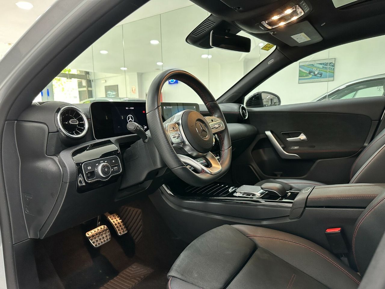 Mercedes Clase A 200 d Sedan - Foto 4