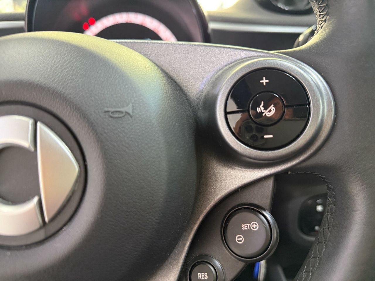 Smart Fortwo EQ Brabus Limited Edition 1/1  - Foto 6