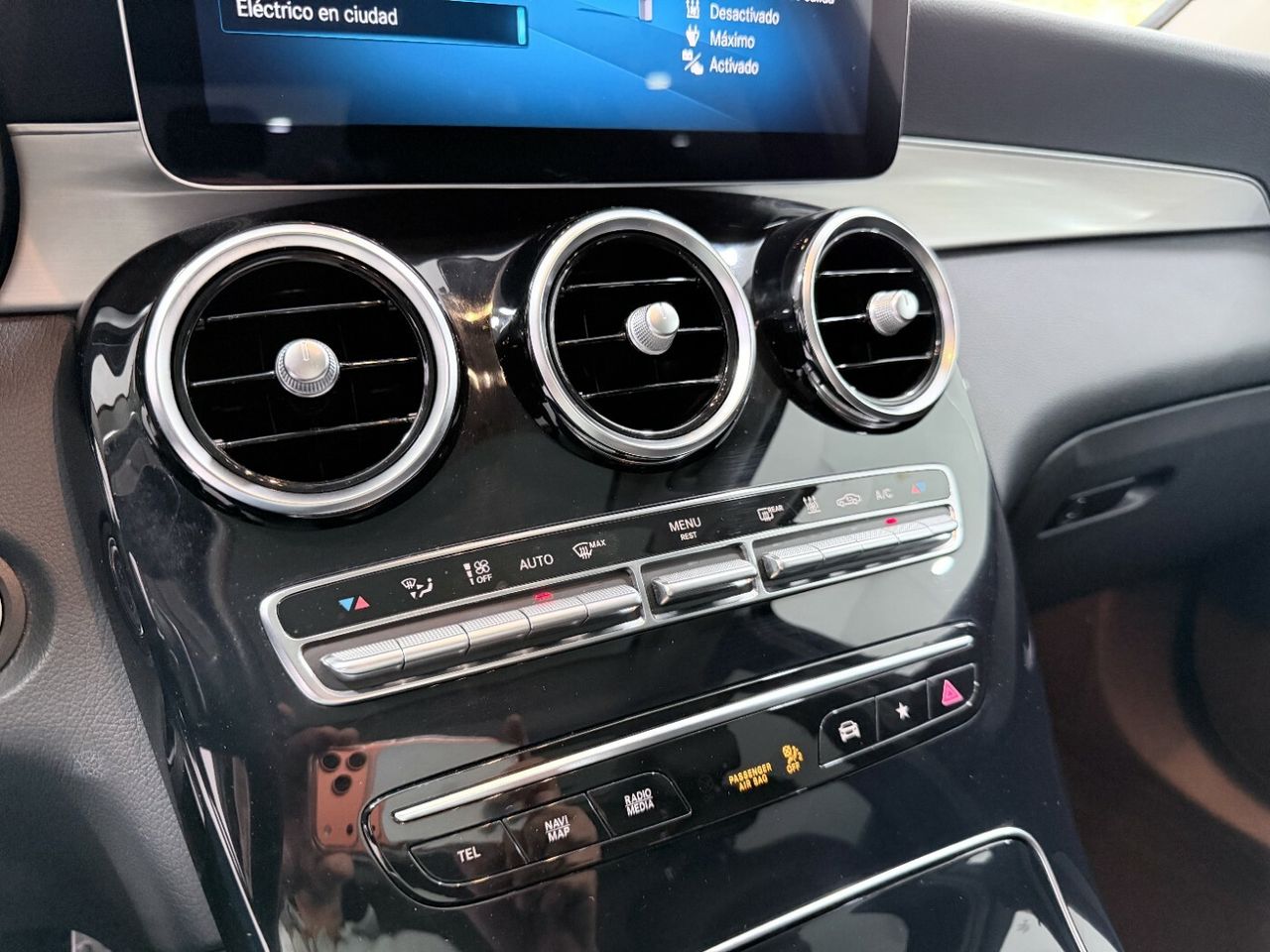Mercedes GLC 300 e 4MATIC  - Foto 12