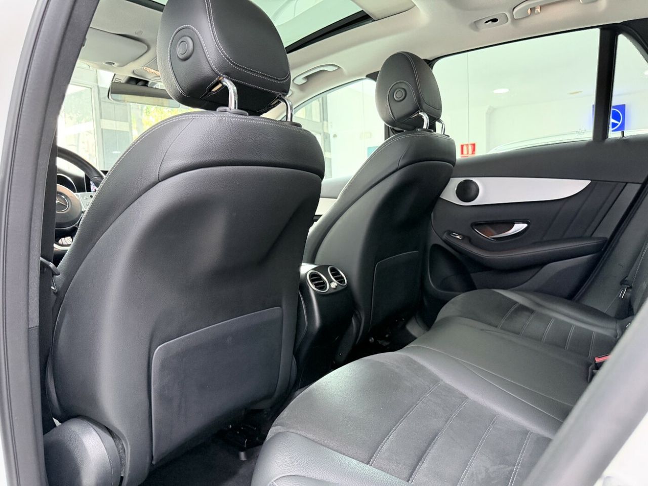 Mercedes GLC 300 e 4MATIC  - Foto 14