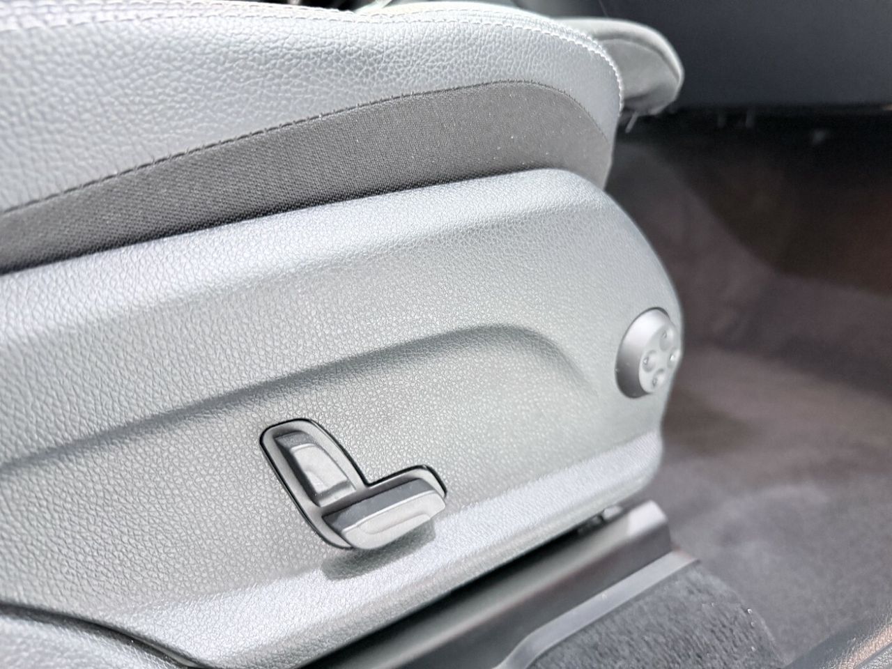 Mercedes GLC 300 e 4MATIC  - Foto 18