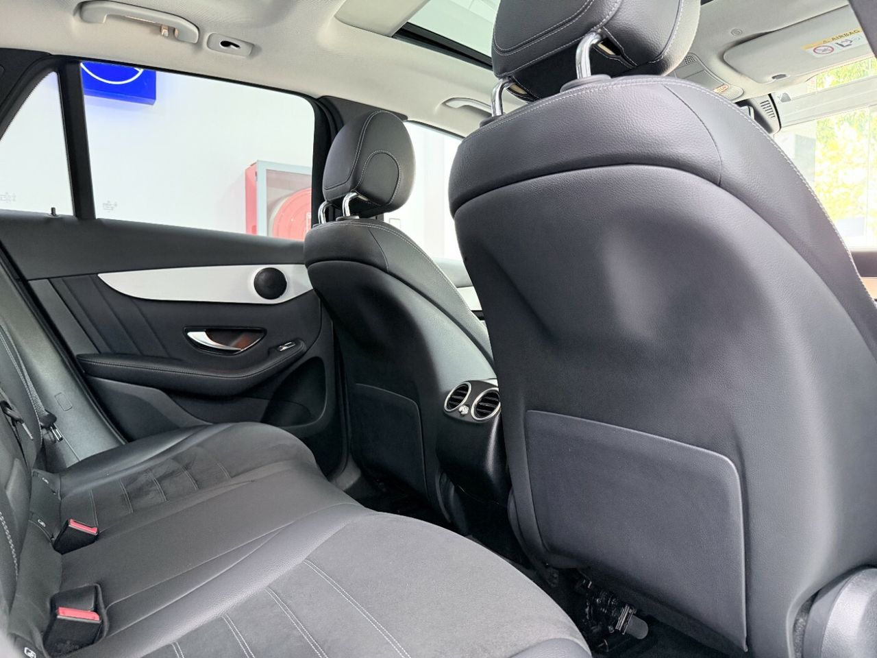 Mercedes GLC 300 e 4MATIC  - Foto 15