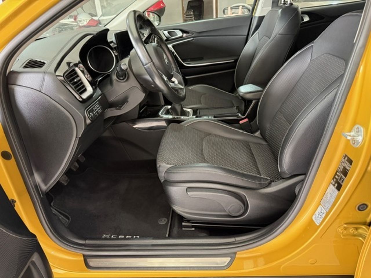 Kia XCeed 1.6 CRDI 115CV  - Foto 8