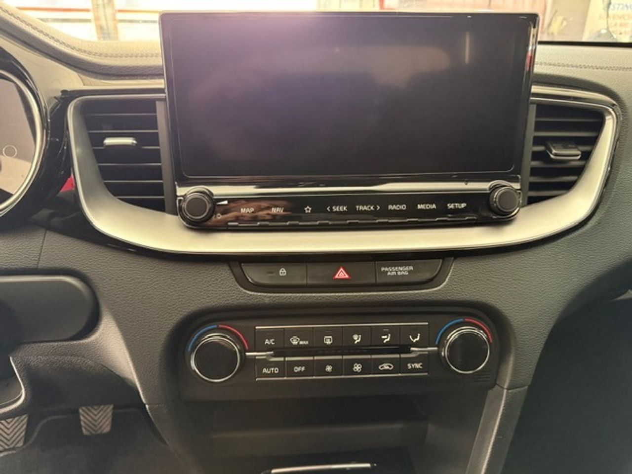 Kia XCeed 1.6 CRDI 115CV  - Foto 12