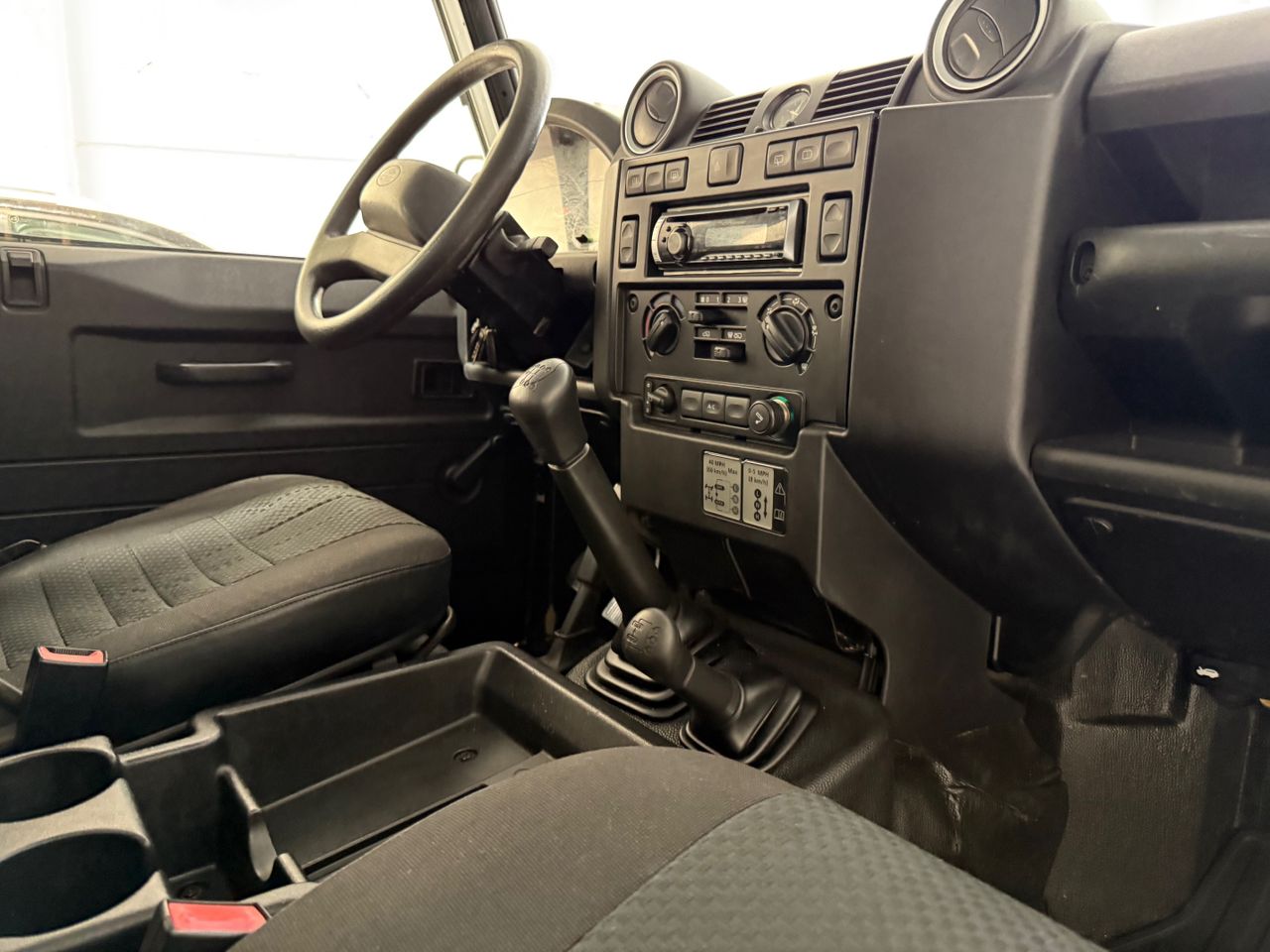 Land-Rover Defender 110   - Foto 10