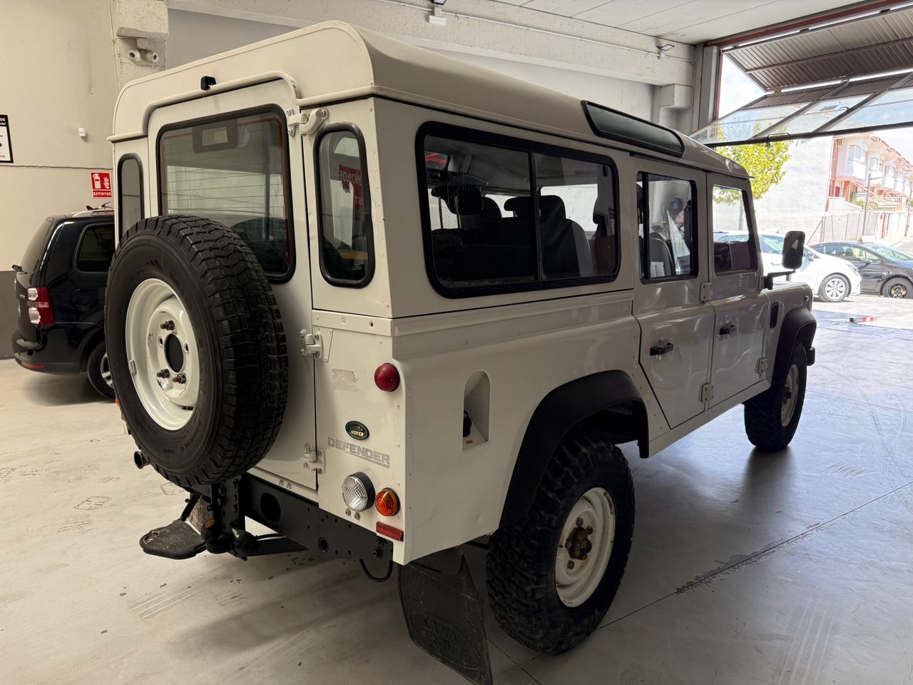 Land-Rover Defender 110   - Foto 5