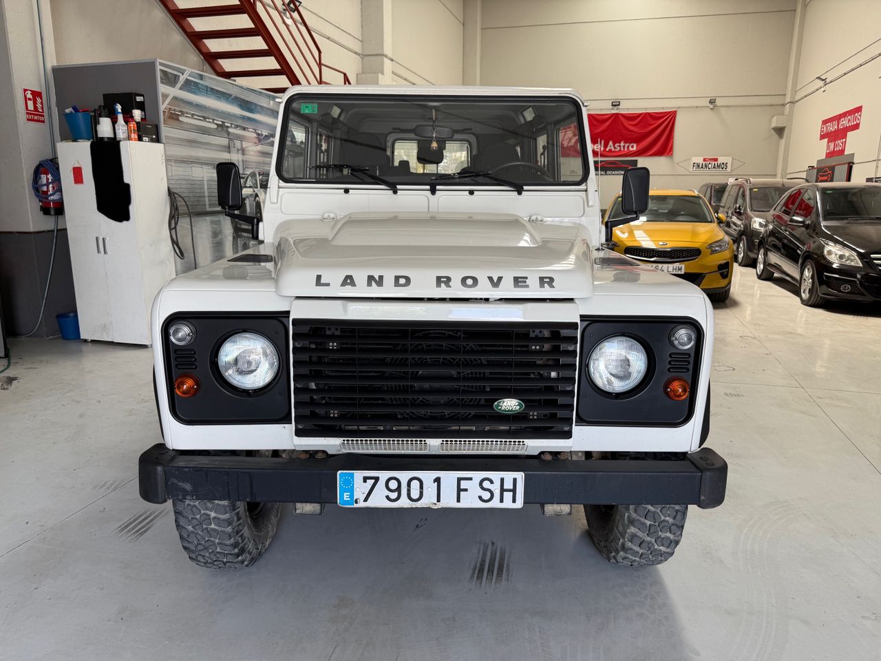 Land-Rover Defender 110   - Foto 3