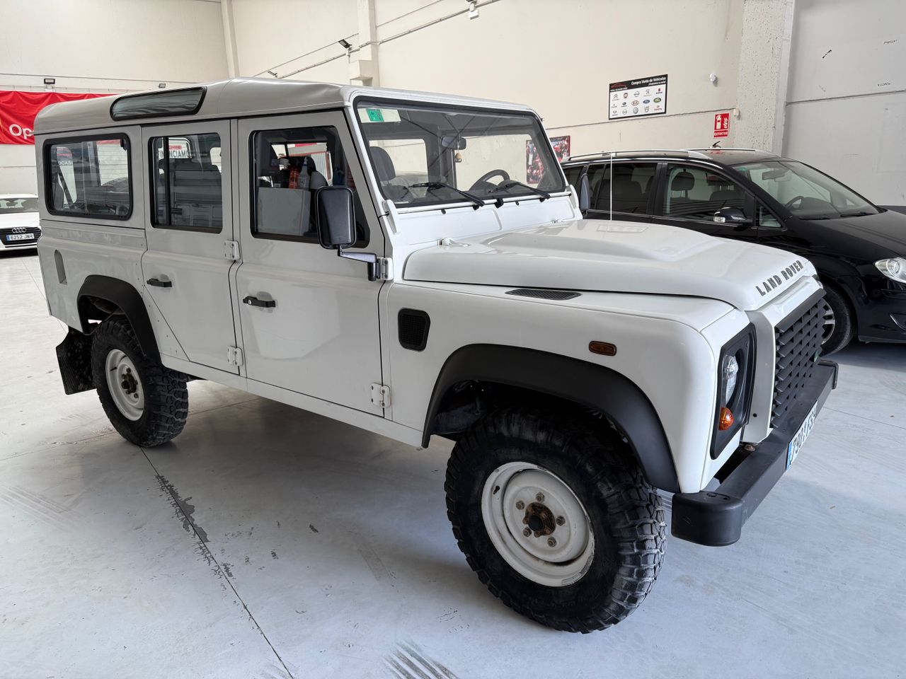 Land-Rover Defender 110   - Foto 4