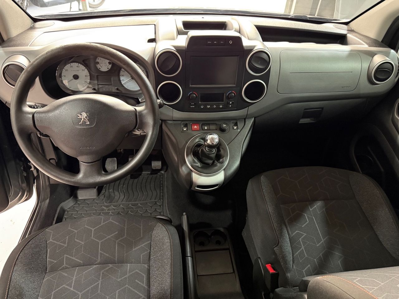 Peugeot Partner 1.6 BLUEHDI 120CV TEEPE  - Foto 8