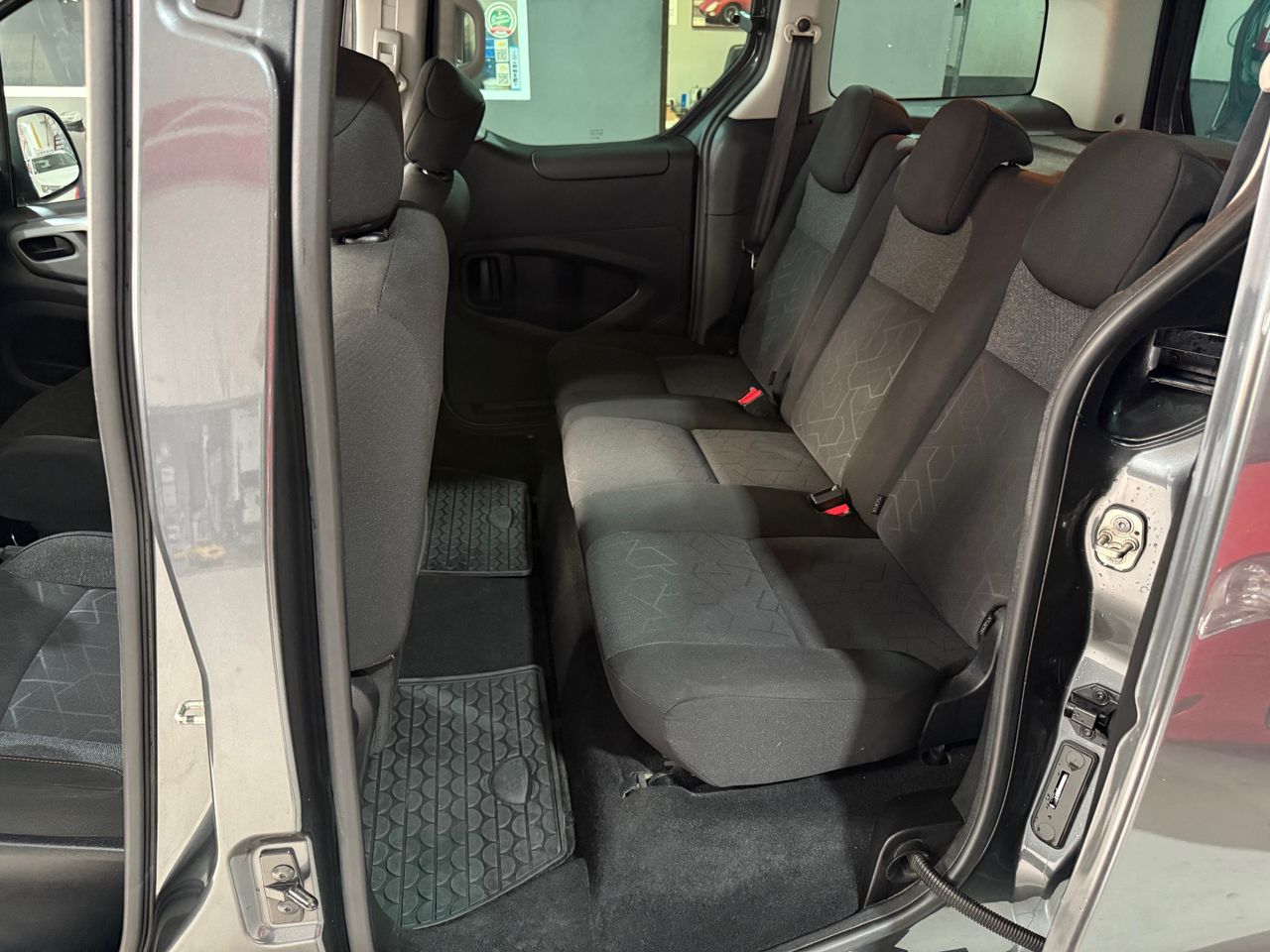 Peugeot Partner 1.6 BLUEHDI 120CV TEEPE  - Foto 14