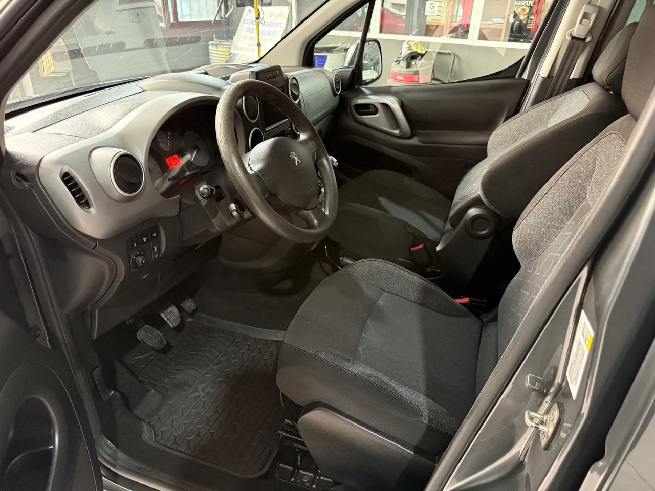 Peugeot Partner 1.6 BLUEHDI 120CV TEEPE  - Foto 9