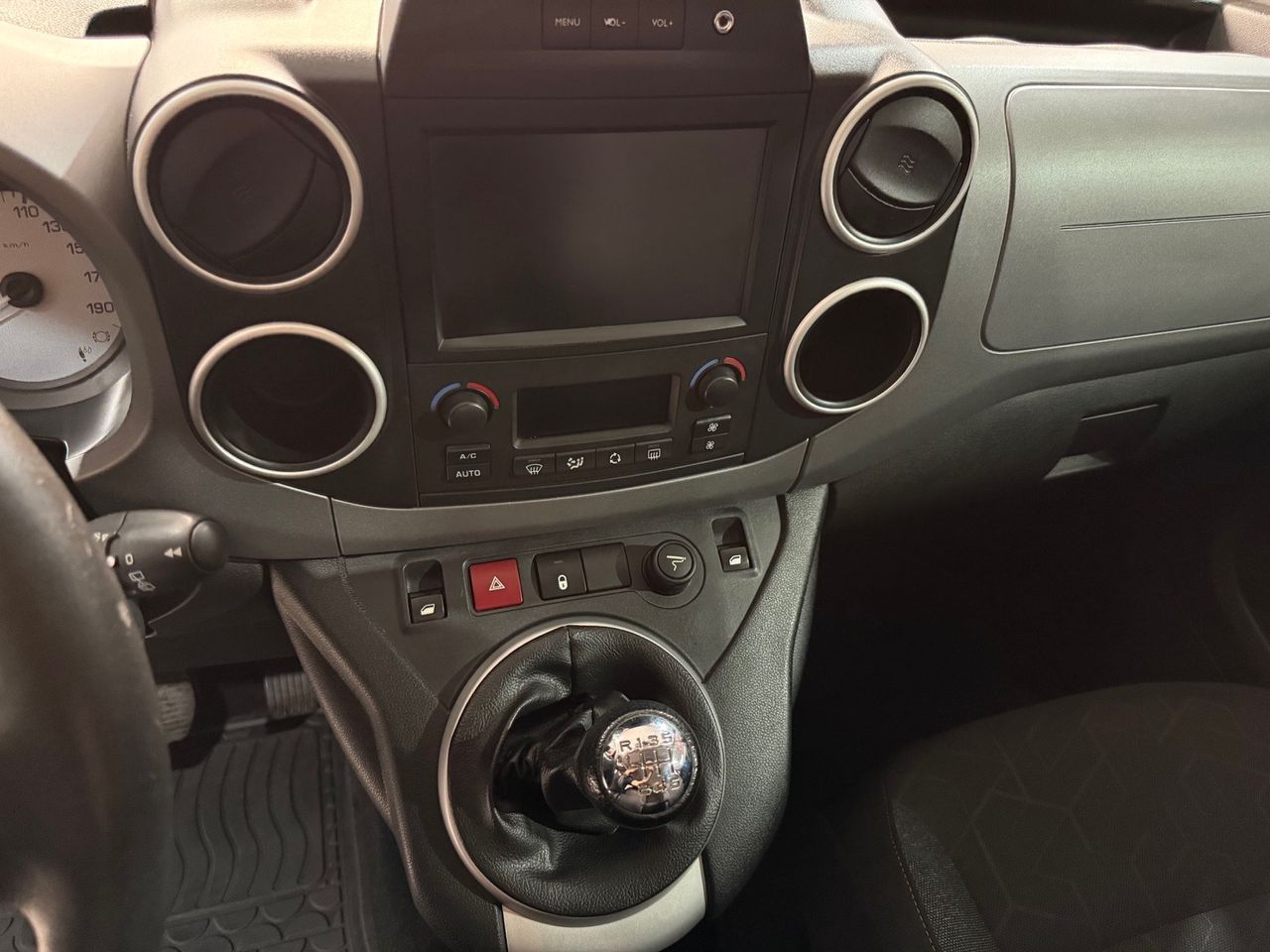 Peugeot Partner 1.6 BLUEHDI 120CV TEEPE  - Foto 11