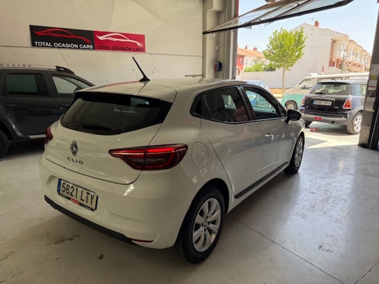 Renault Clio 1.5 BLUE DCI BUSSINES 101CV  - Foto 7