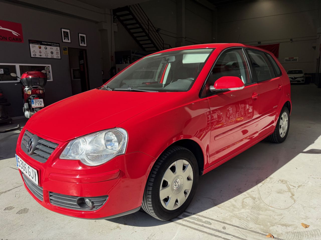 Volkswagen Polo 1.2 75CV GASOLINA  - Foto 4