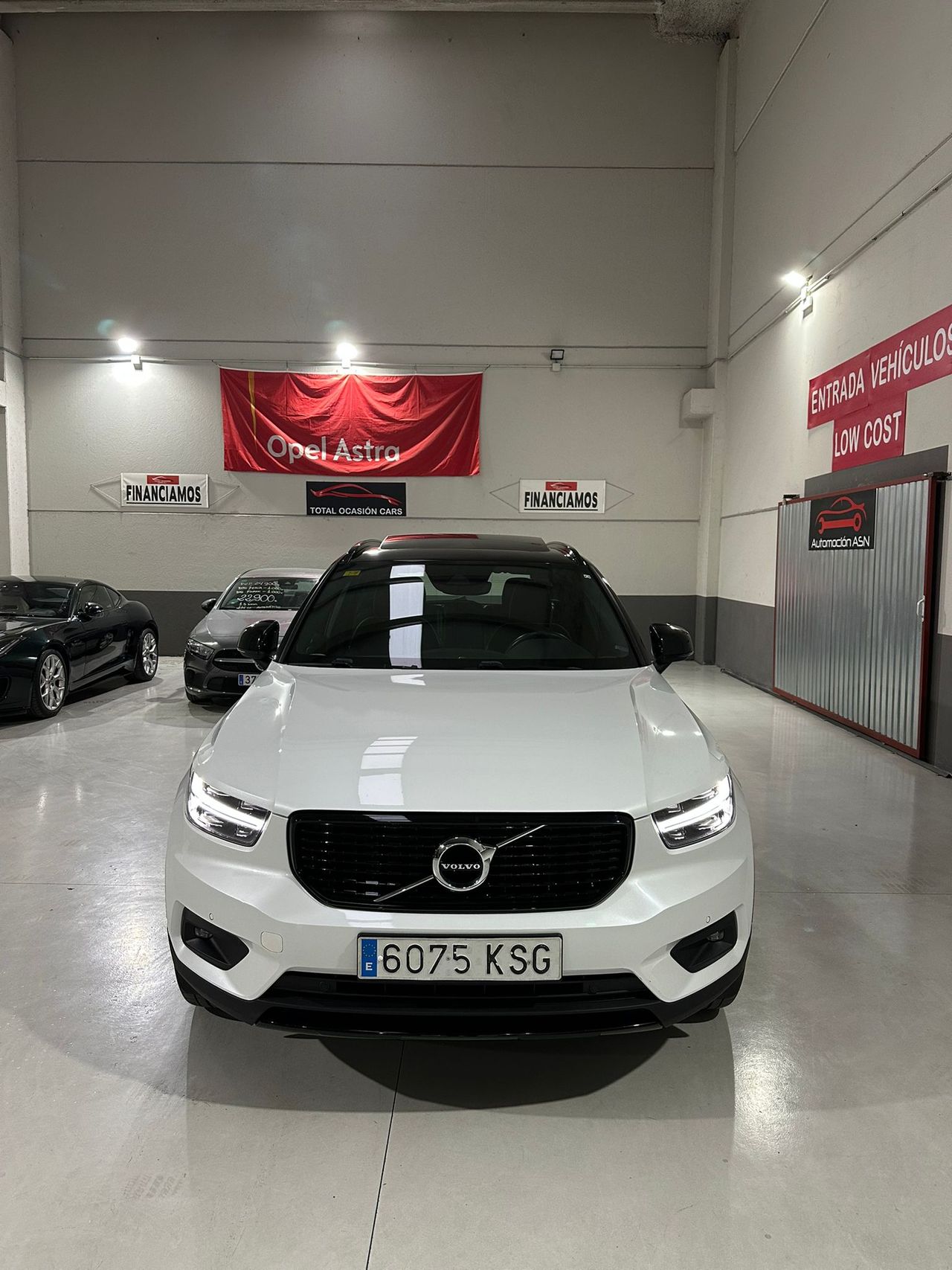 volvo xc40 2018 /