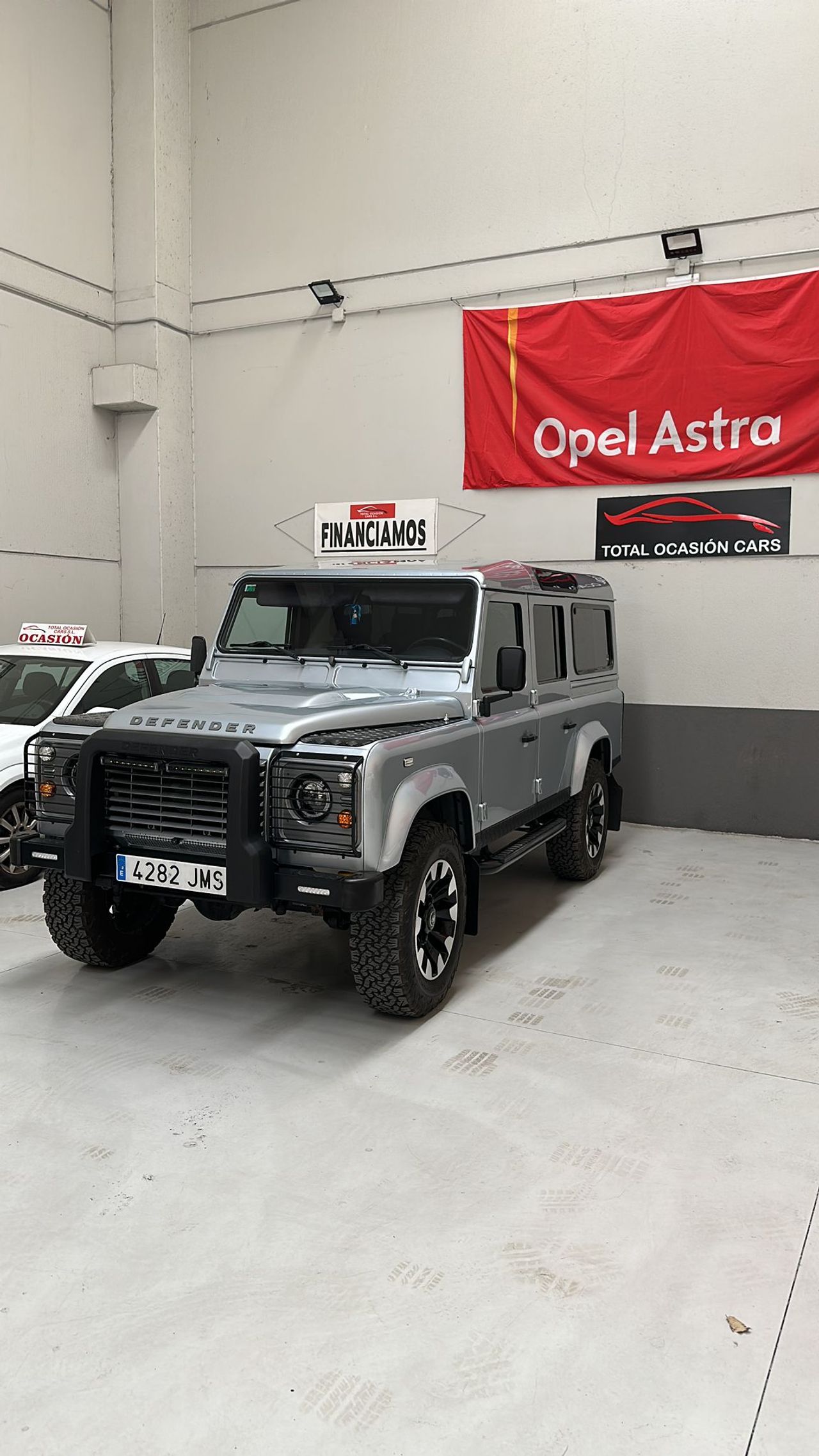Neumaticos para 4x4 usados  de segunda mano - land-rover defender 2016 /