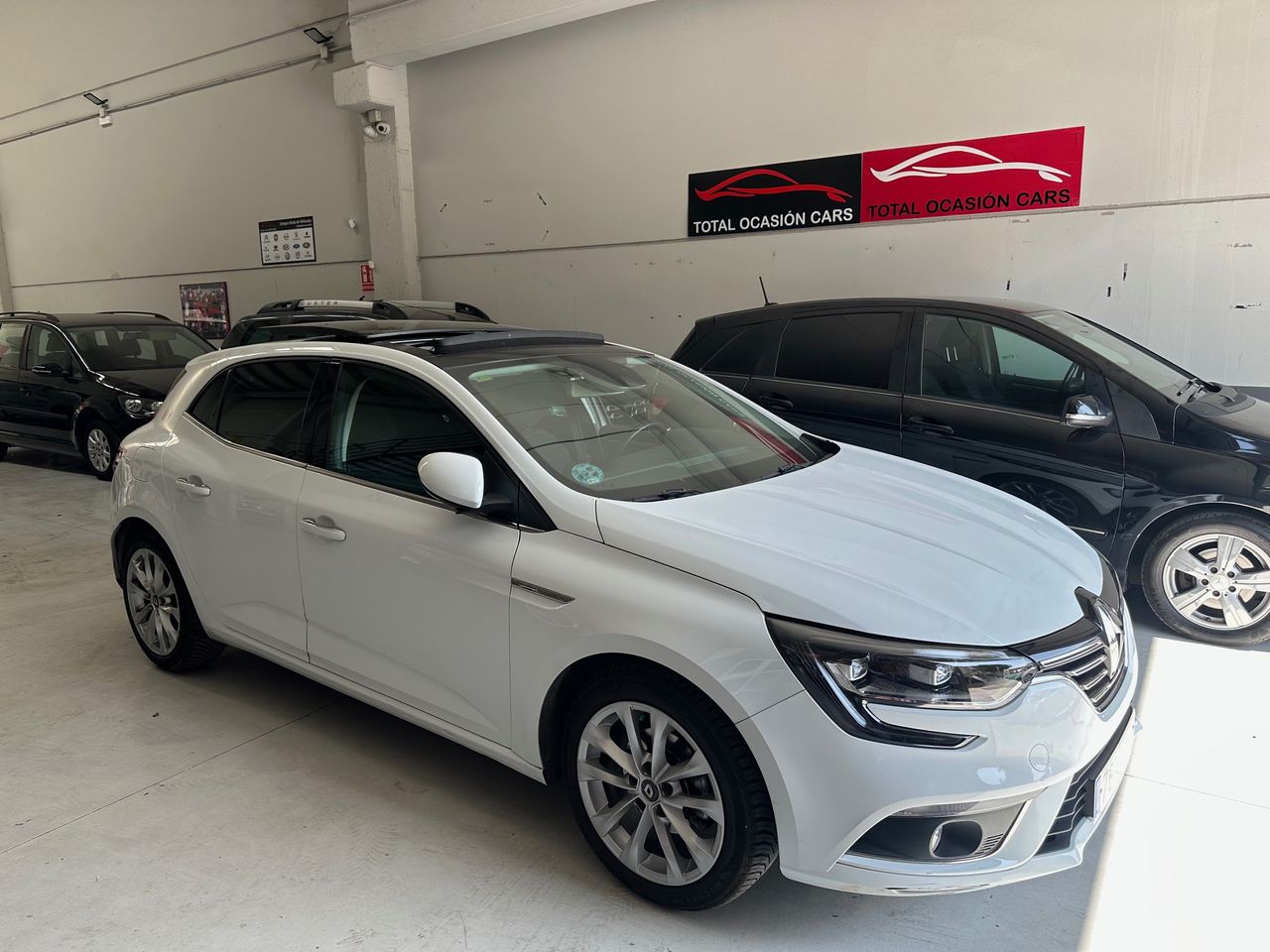 Foto renault megane 2019 /