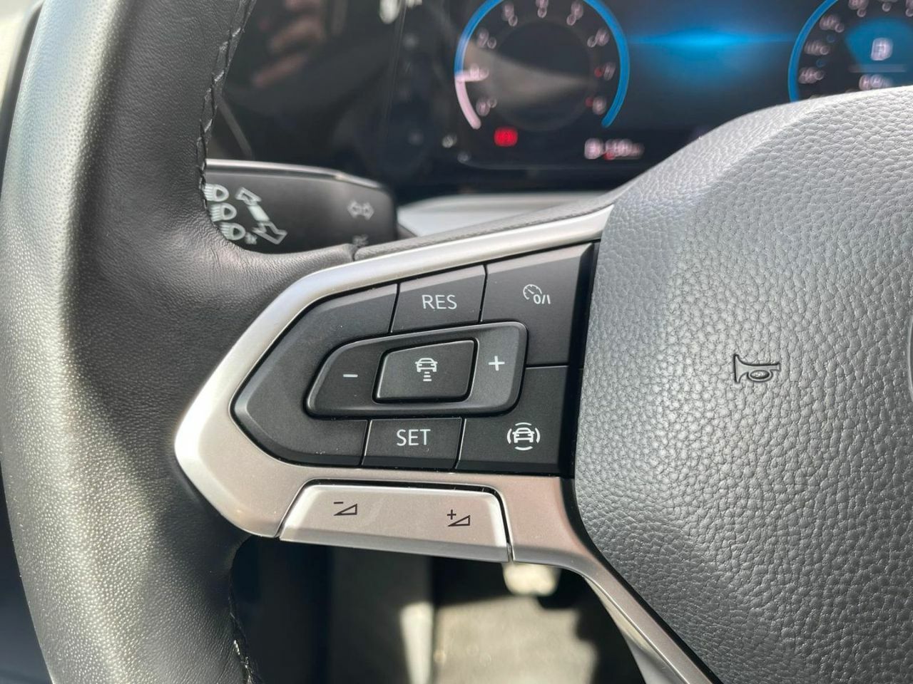 Volkswagen Golf Life 1.5 TSI 96kW 130CV - Foto 26