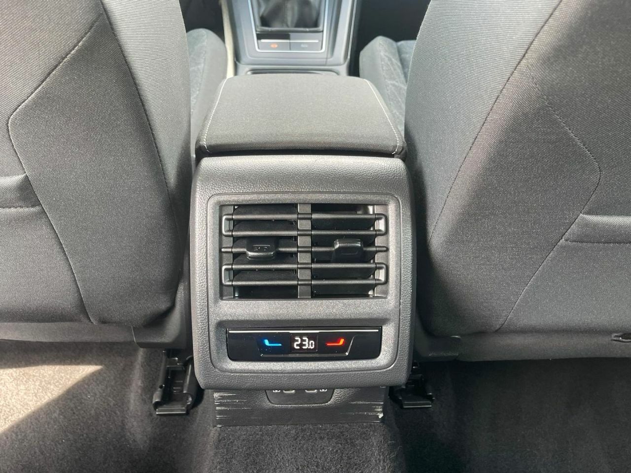 Volkswagen Golf Life 1.5 TSI 96kW 130CV - Foto 28