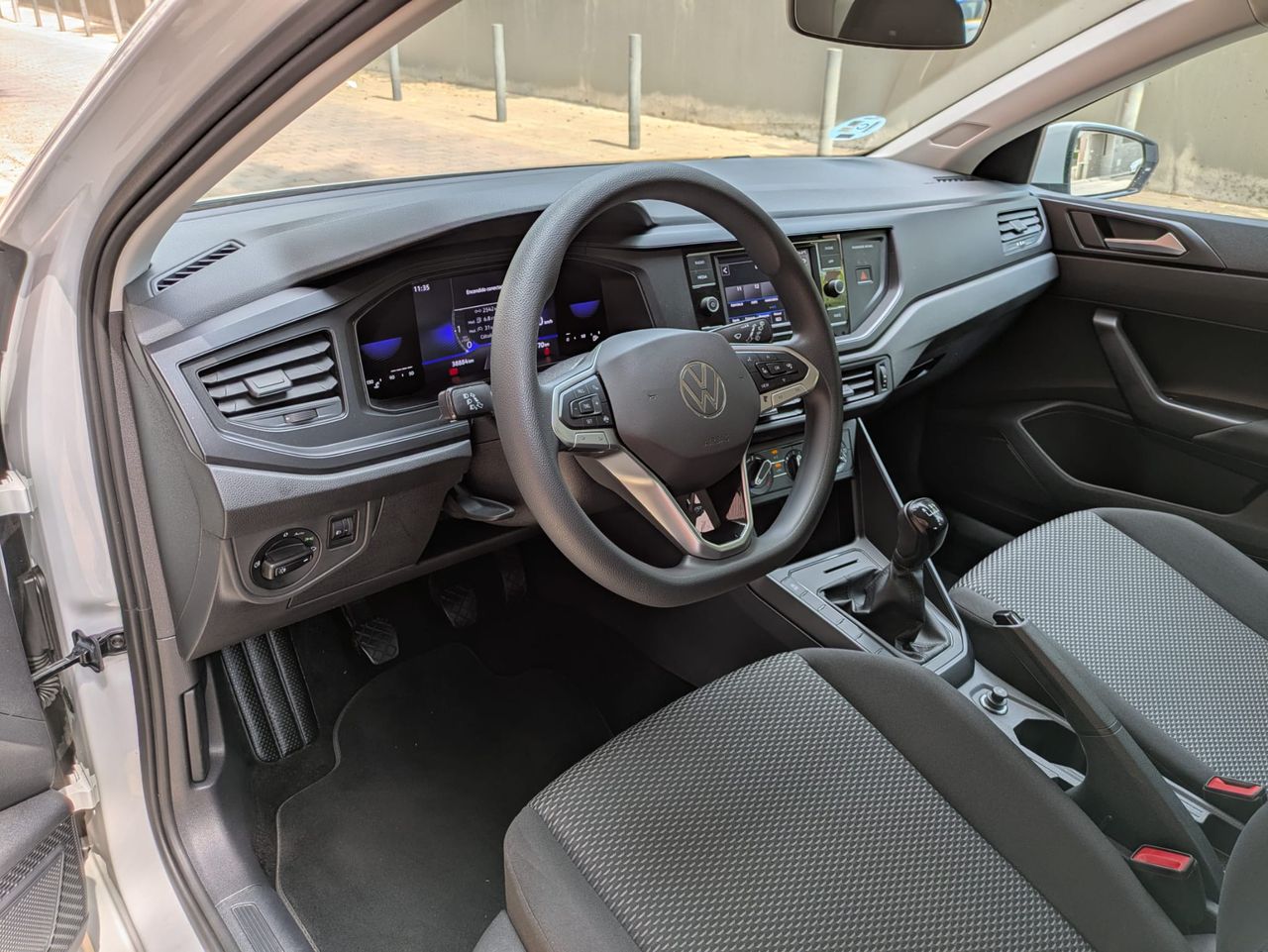 Volkswagen Polo Life 1.0 TSI 70 kW (95 CV) - Foto 11