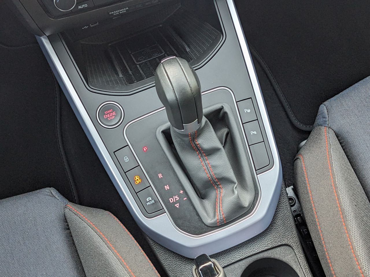 Seat Arona 1.0 TSI 110 FR XL 5p S/S DSG7 - Foto 28