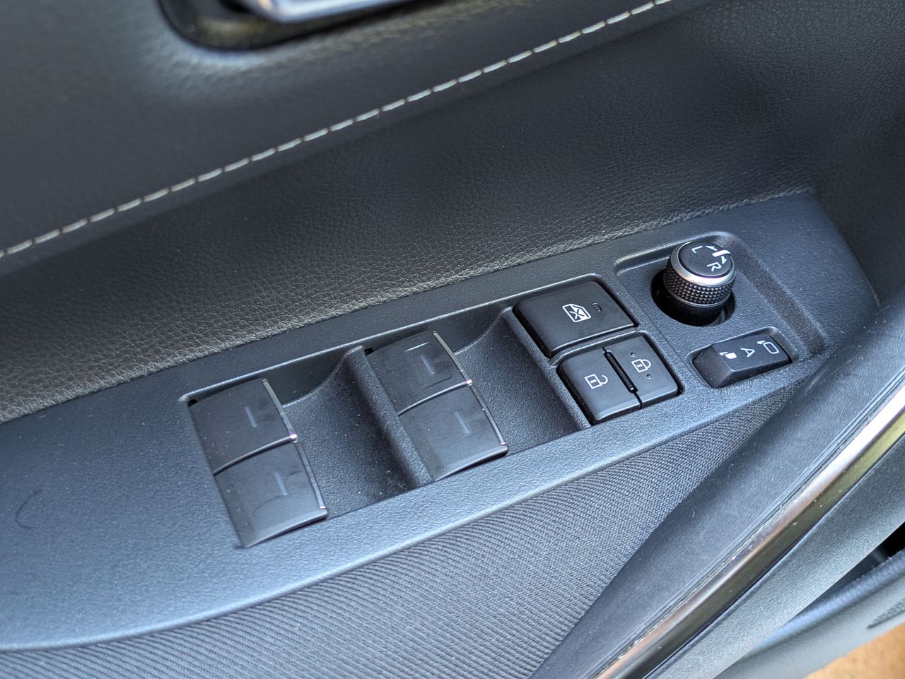 Toyota Corolla 1.8 125H ACTIVE TECH E-CVT - Foto 18