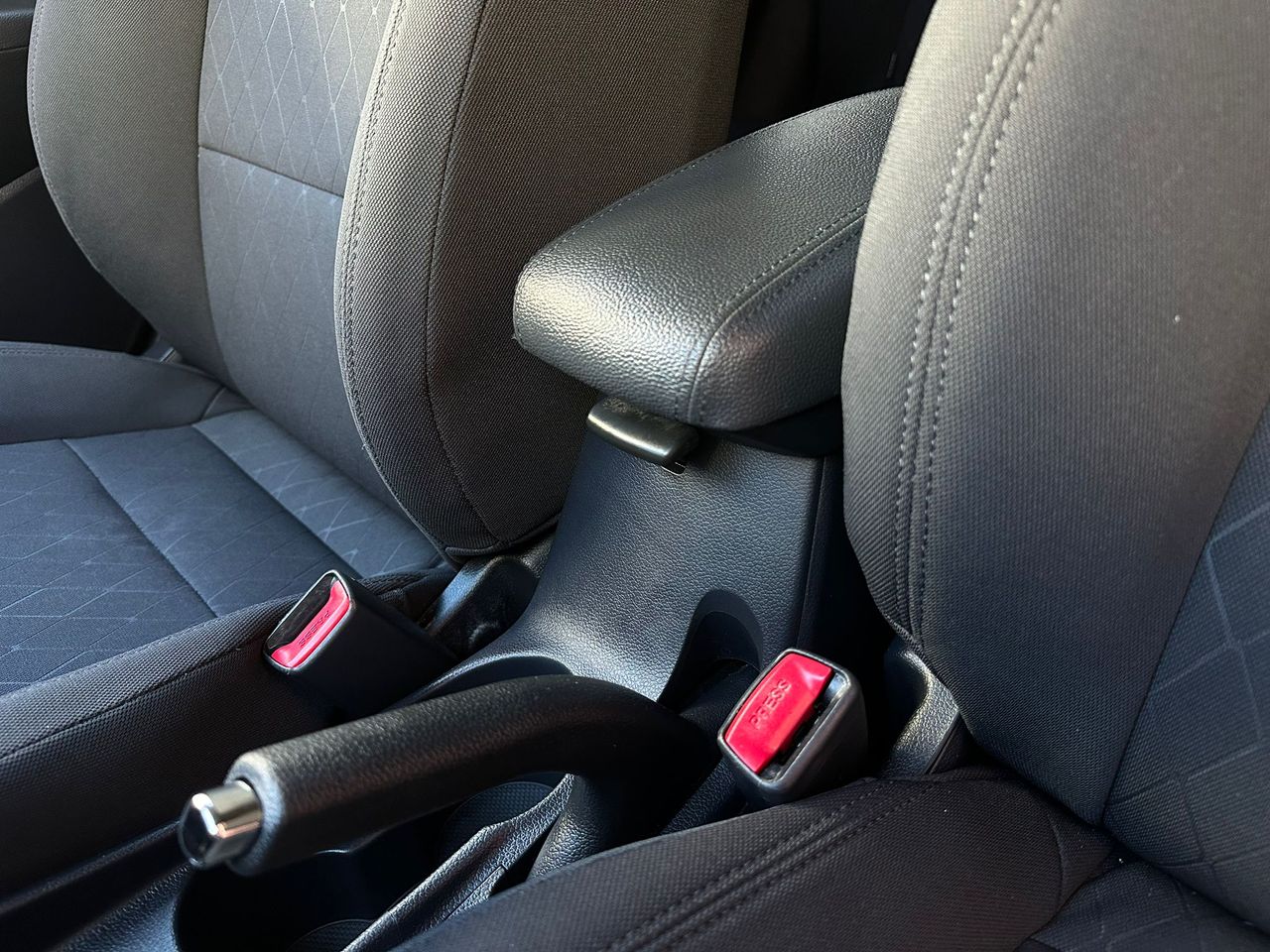 Kia Rio 1.2 Xtech 85cv - Foto 20