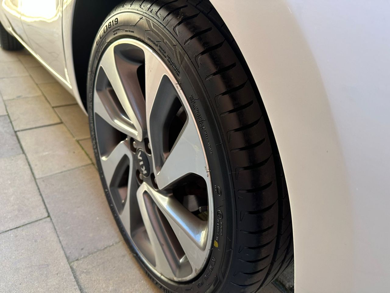 Kia Rio 1.2 Xtech 85cv - Foto 28