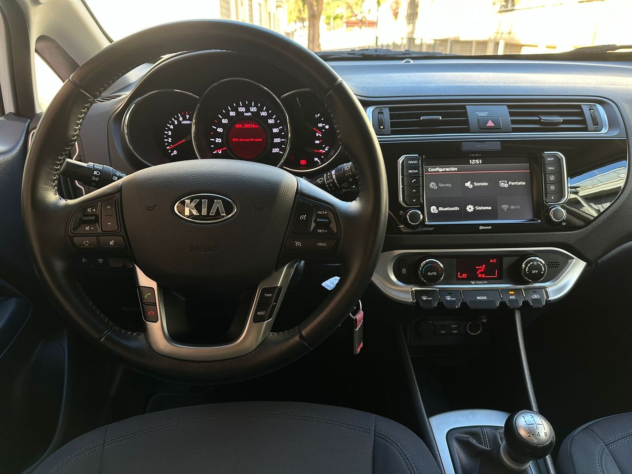 Kia Rio 1.2 Xtech 85cv - Foto 16