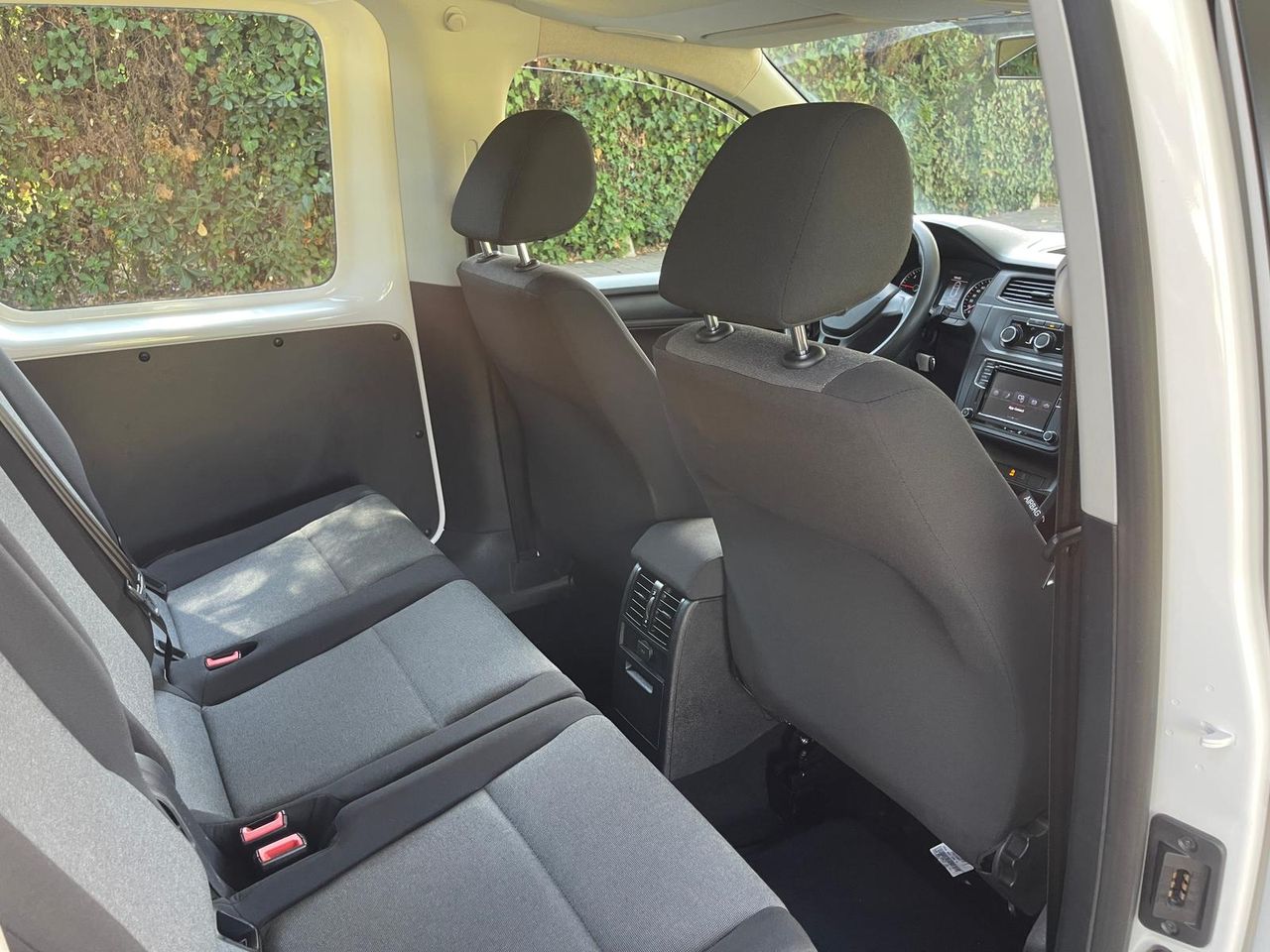 Volkswagen Caddy Trendline 2.0 TDI BMT 75 kW (102 CV) - Foto 27