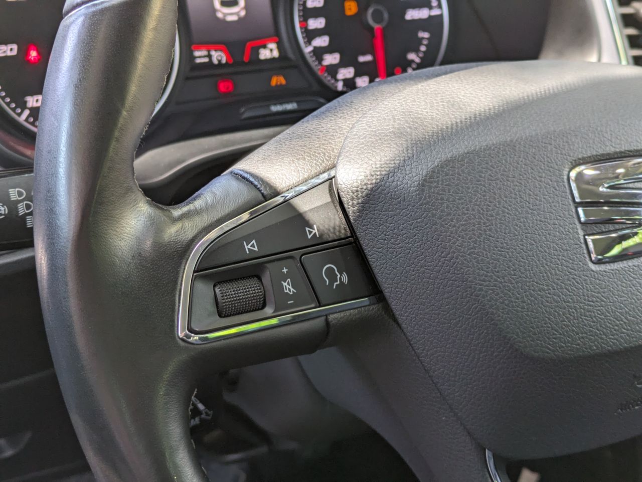 Seat Leon 1.6TDI 115CV St&Sp Style - Foto 17