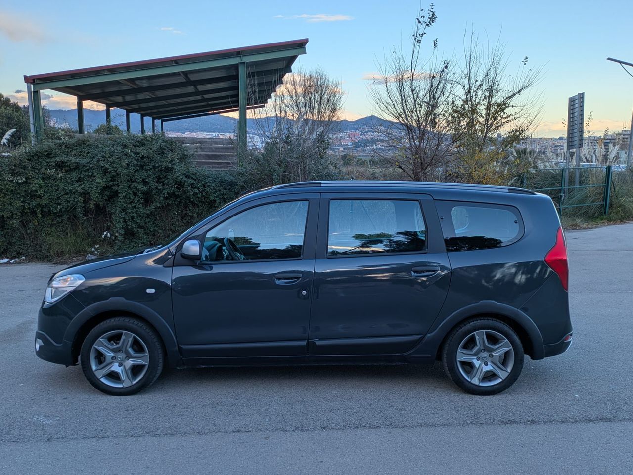 Dacia Lodgy Stepway 1.6 75 kW (100 CV) 7 plazas - Foto 8