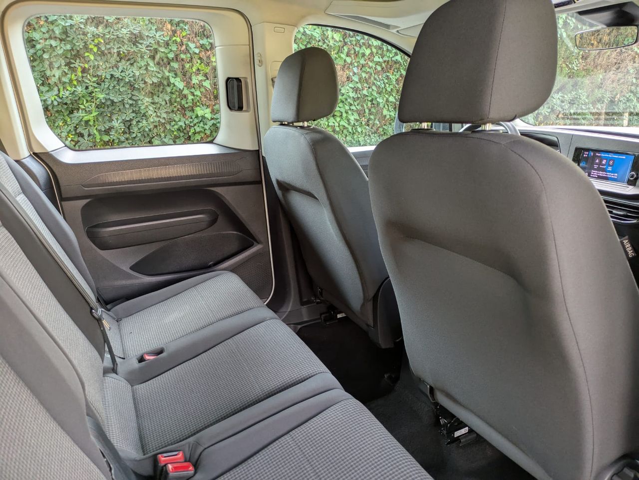 Volkswagen Caddy Beach 2.0 TDI 75kw 102 CV BMT - Foto 21