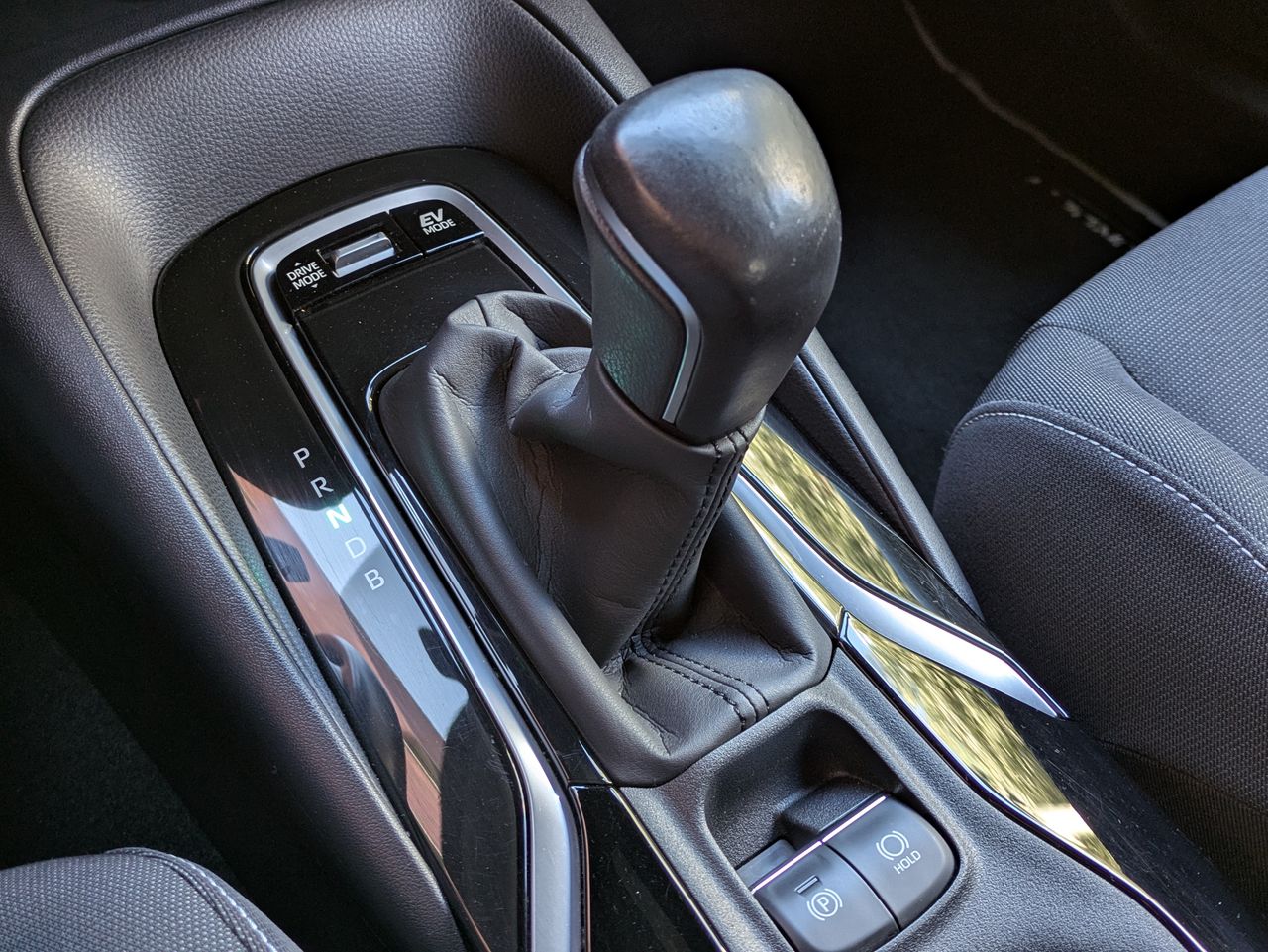 Toyota Corolla 1.8 125H ACTIVE TECH E-CVT - Foto 19