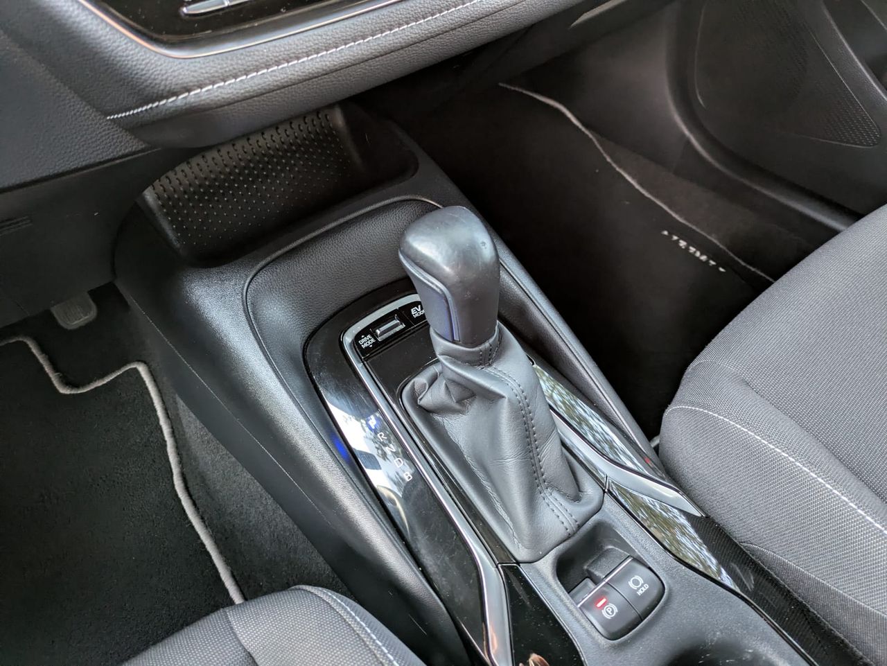 Toyota Corolla 1.8 125H ACTIVE TECH E-CVT - Foto 29