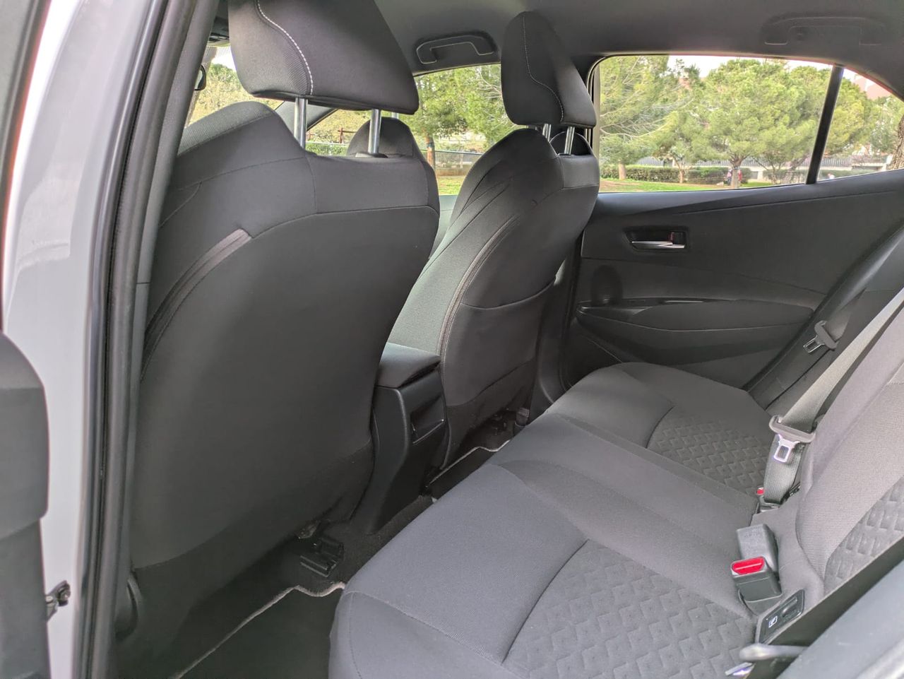 Toyota Corolla 1.8 125H ACTIVE TECH E-CVT - Foto 23