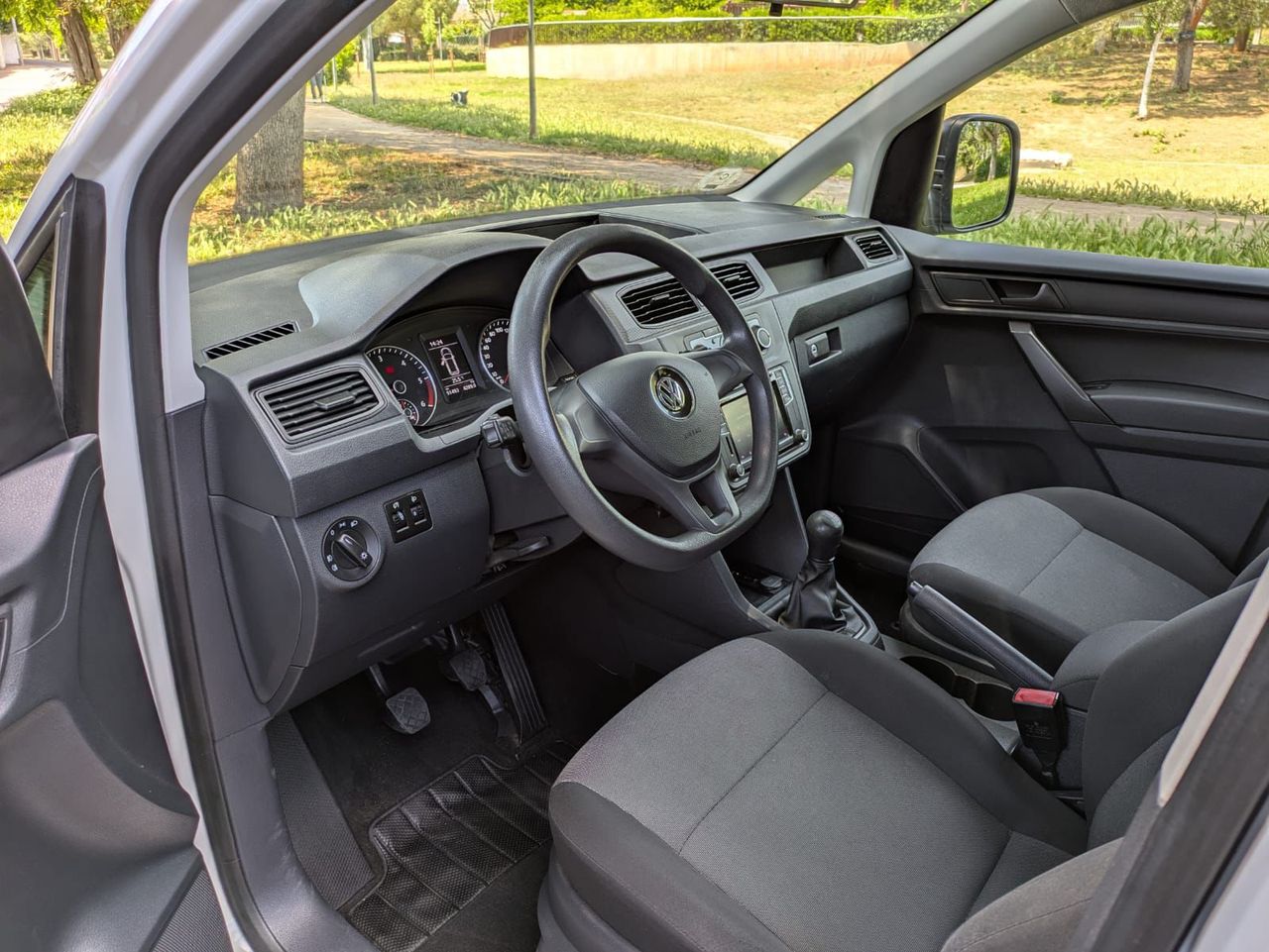 Volkswagen Caddy 2.0 TDI 75 kW (102 CV) Kombi - Foto 9